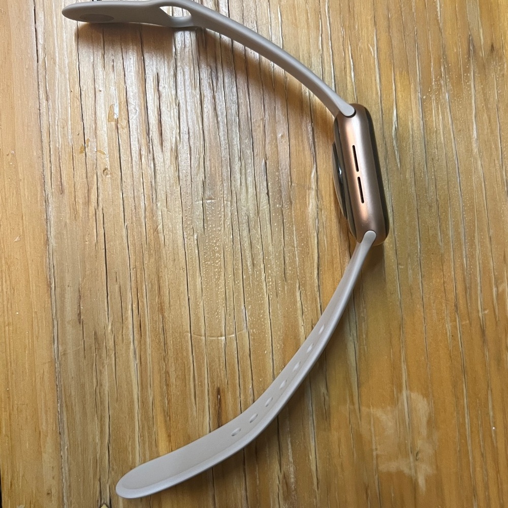 Apple Watch SE (Cellular + GPS) | 40 mm | Rose Gold - Picture 2 of 4